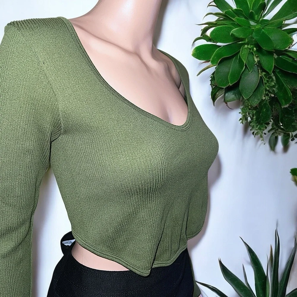 New Forever 21 Cypress Green Wide Neck Cropped Top - Picture 12 of 16